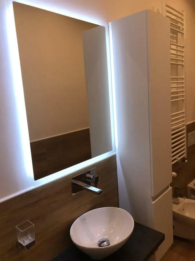 Riva Reno 54 Rooms Bologna Italien