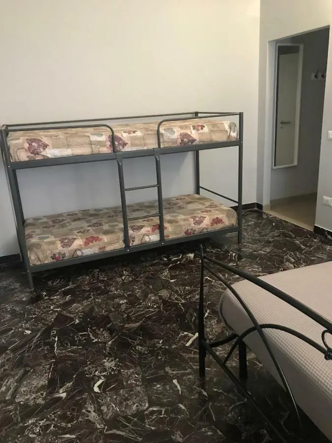 Riva Reno 54 Rooms Bolonya Konukevi
